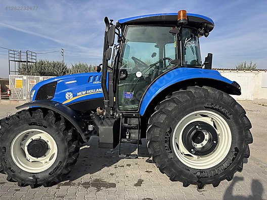 Machinery / Agricultural Machines / Tractors / New Holland / TR5.110