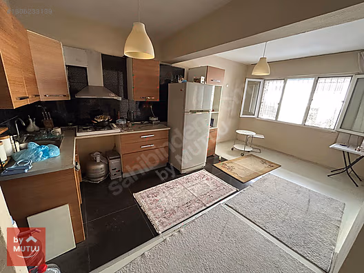 Hatay'da Metro Tramvay Arası Asansörlü Arakat 2+1 Daire