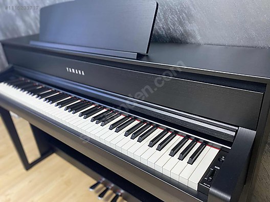 Yamaha clavinova store 775