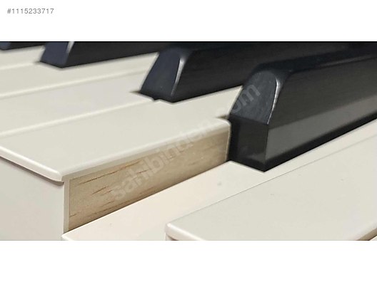 Clavinova 775 on sale