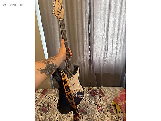 İkinci El ve Sıfır Alışveriş / Müzik / Müzik Aletleri / Telli Çalgılar / Gitar / Elektro