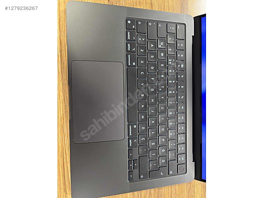 Used & Brand New Items / Computers / Laptops & Notebooks / Laptops / Apple Macbook