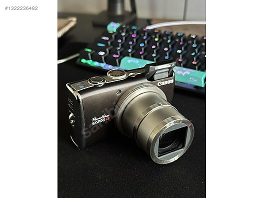 Compact / Canon / PowerShot SX200 IS / Canon PowerShot SX200 IS on