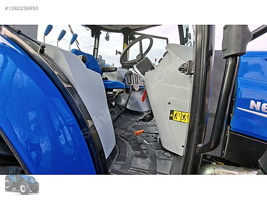 Machinery / Agricultural Machines / Tractors / New Holland / TD5.110