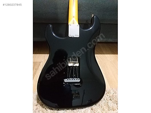 İkinci El ve Sıfır Alışveriş / Müzik / Müzik Aletleri / Telli Çalgılar / Gitar / Elektro