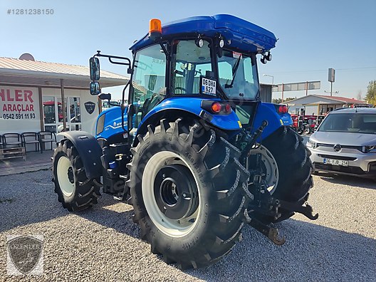 Machinery / Agricultural Machines / Tractors / New Holland / TD5.110