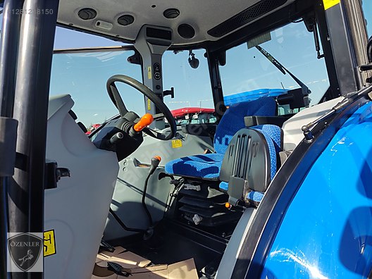 Machinery / Agricultural Machines / Tractors / New Holland / TD5.110