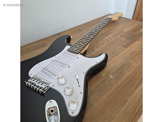 İkinci El ve Sıfır Alışveriş / Müzik / Müzik Aletleri / Telli Çalgılar / Gitar / Elektro