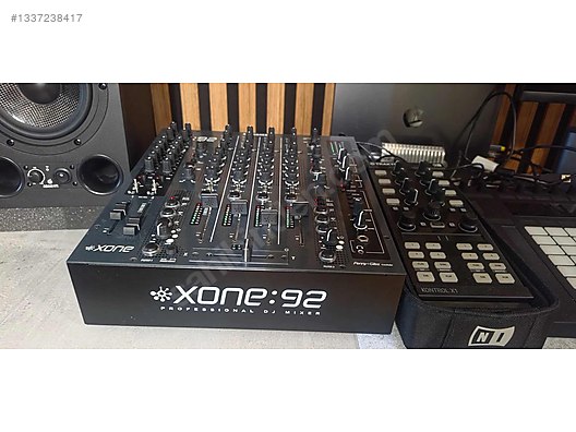 Allen & Heath Xone:92 DJ Mikser + Gator G-Club Taşıma Çantası