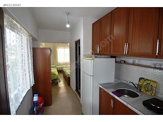AVŞA ADASI NDA SAHİBİNDEN DENİZE SIFIR 4 YATAKLI STÜDYO DAİRE Günlük