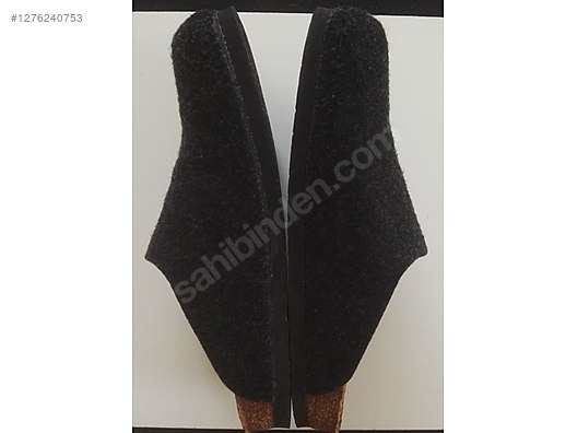 Used & Brand New Items / Clothing & Accessories / Men / Shoes / Slippers