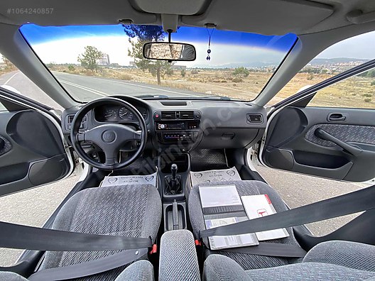 Honda / Civic / 1.6 / i ES / HATASIZ 160000km AΔ°R Δ°ES sahibinden.comda