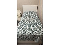 tek kişilik yatak ve yatak bazası