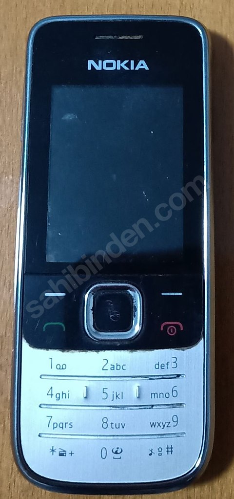 Nokia 2730 cep telefonu