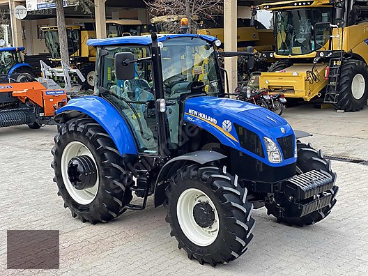 Machinery / Agricultural Machines / Tractors / New Holland / TR5.115