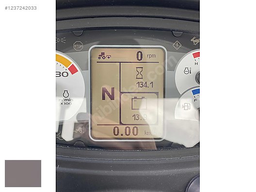 Machinery / Agricultural Machines / Tractors / New Holland / TR5.115