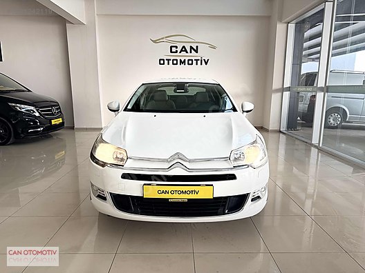 Woda Płynąca W Podłużnym Zagłębieniu Terenu Citroen / C5 / 1.6 e-HDi / Confort / 2013 CİTROEN C5 1.6 E-HDI CONFORT
