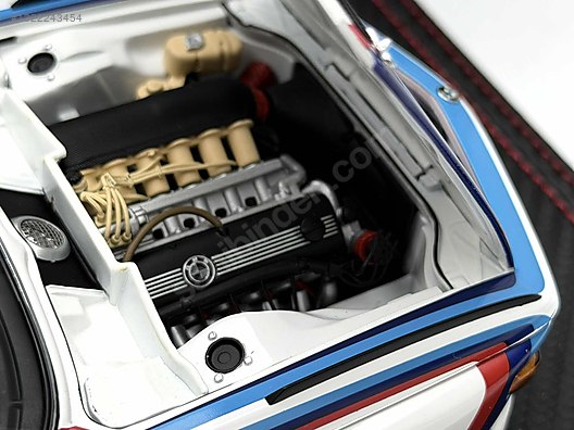 Autoart Diecast Model 1:18 BMW Araba - 1322243454