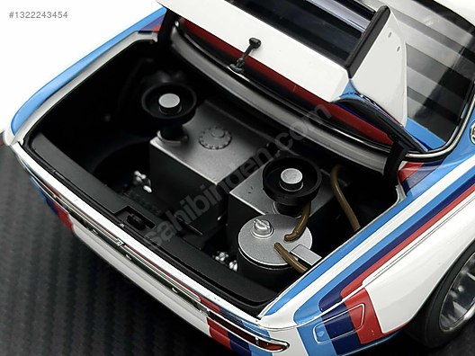 Autoart Diecast Model 1:18 BMW Araba - 1322243454