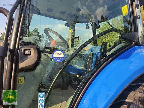 Machinery / Agricultural Machines / Tractors / New Holland / TD5.90
