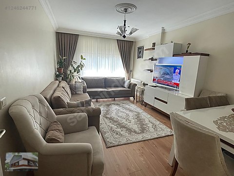 ÜNALANDA METRO VE METROBÜS YAKINI BALKONLU 2+1 DAİRE SATILIK