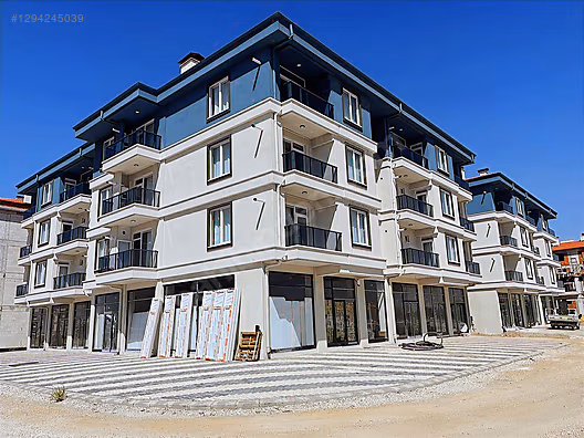 ŞEHRİN EN ÇOK TERCİH EDİLEN BÖLGESİNDE SIFIR-FULL EŞYALI 2+1