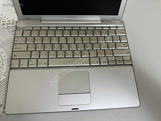 Apple Macbook / Apple PowerBook G4 12 Model. A1010 at
