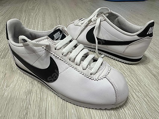 used nike cortez