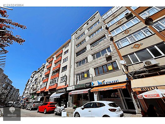 EMNİYET EVLERİ MAHALLESİNDE CADDE ÜZERİ SATILIK DAİRE #1243245864