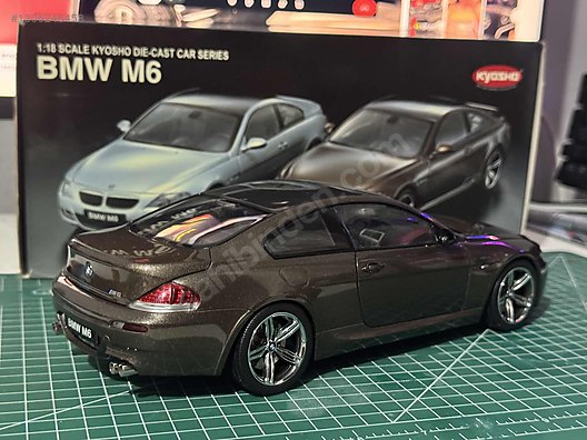 Kyosho Diecast Model 1:18 BMW Araba - 1306246458