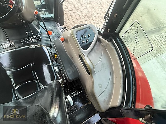 Machinery / Agricultural Machines / Tractors / Case IH / JX70