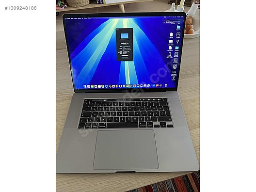 Apple Macbook / 16