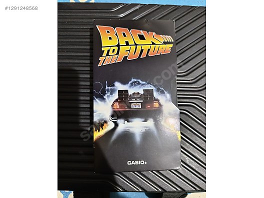 Casio / Casio Back to Future(Geleceğe Dönüş) özel tasarım saat on