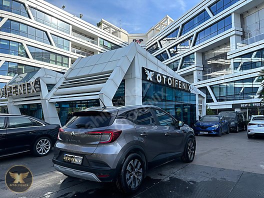 OTOFENİX 2023 RENAULT CAPTUR 1.3 TOUCH PLUS HATASIZ 79.263 KM