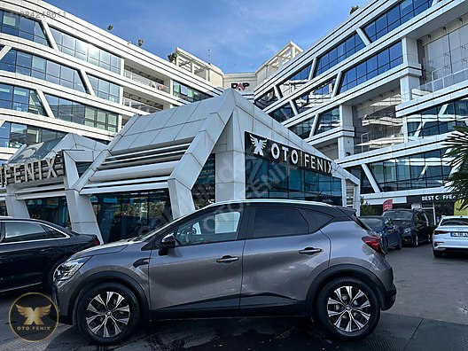 OTOFENİX 2023 RENAULT CAPTUR 1.3 TOUCH PLUS HATASIZ 79.263 KM