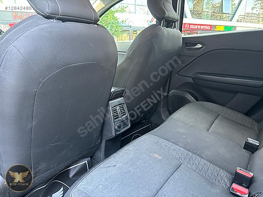 OTOFENİX 2023 RENAULT CAPTUR 1.3 TOUCH PLUS HATASIZ 79.263 KM