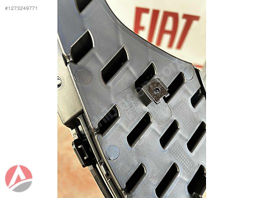 Hatches / SUVs & Cars 735 カッティングダイ(中古品) & tampon ön egea Fiat 735734366 / Bodywork アルバム・スクラップ