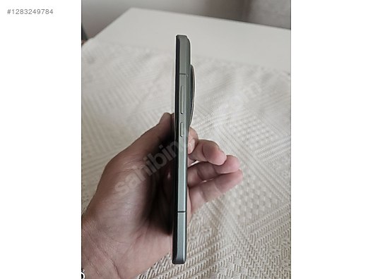 Used & Brand New Items / Cell Phones & Accessories / Cell Phones / Xiaomi / 13 Ultra