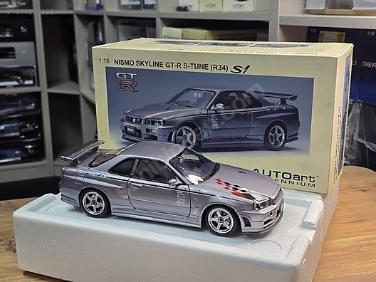 1:18 Autoart - Nissan Nismo GTR R34 Tertemiz kutulu ürün. on