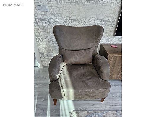 Used & Brand New Items / Home Decor / Furniture / Den & Living Room / Living Room Set