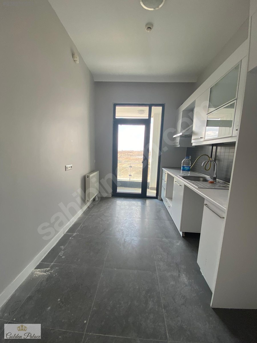 EMLAK KONUT BAŞAKŞEHİR EVLERİ 3+1 SATILIK KISA KAT Satılık Daire