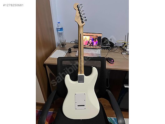 İkinci El ve Sıfır Alışveriş / Müzik / Müzik Aletleri / Telli Çalgılar / Gitar / Elektro