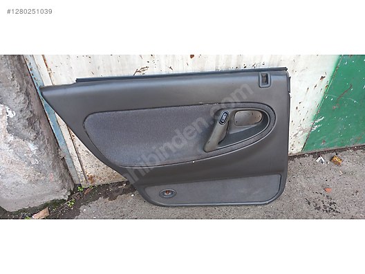 Cars & SUVs / Mechanical / mazda 626 takım kapı döşemesi on