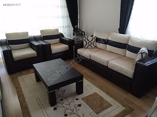 Soru 9 Siyah Hardal Sari Koltuk Takimi Ile Uyumlu Hali Fon Perde Onerisi Dekor Ekrani