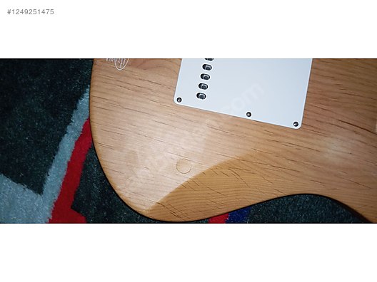 İkinci El ve Sıfır Alışveriş / Müzik / Müzik Aletleri / Telli Çalgılar / Gitar / Elektro