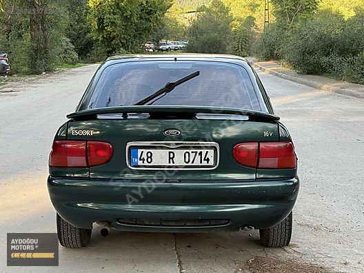 Vasıta / Otomobil / Ford / Escort / 1.6 / CLX