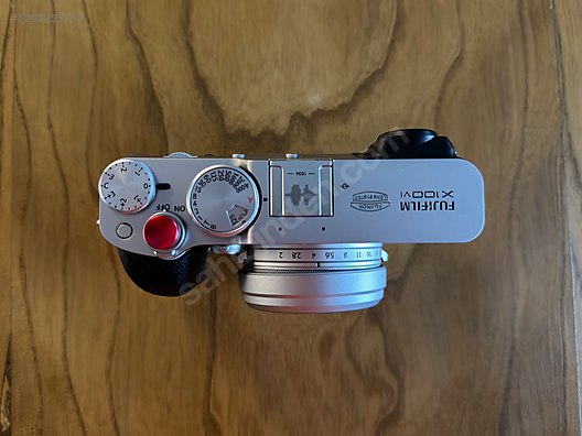 Compacts / Fujifilm / X100VI / Fujifilm X100VI Gümüş Ve