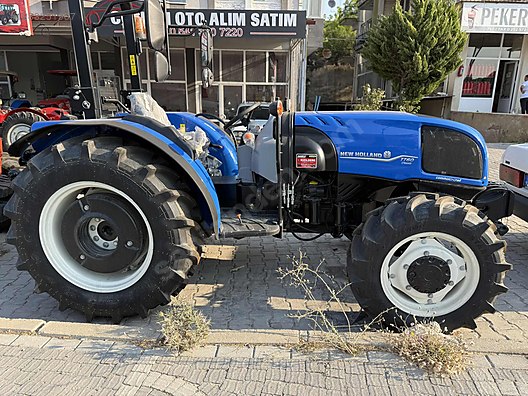 Machinery / Agricultural Machines / Tractors / New Holland / TT60 Classic