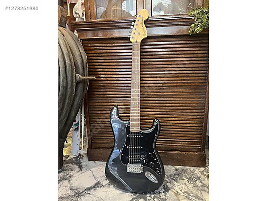 İkinci El ve Sıfır Alışveriş / Müzik / Müzik Aletleri / Telli Çalgılar / Gitar / Elektro