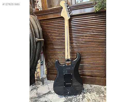 İkinci El ve Sıfır Alışveriş / Müzik / Müzik Aletleri / Telli Çalgılar / Gitar / Elektro